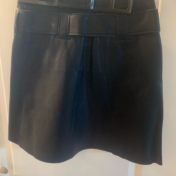 Zara xs , never worn , tag attached - Picture 2 of 2